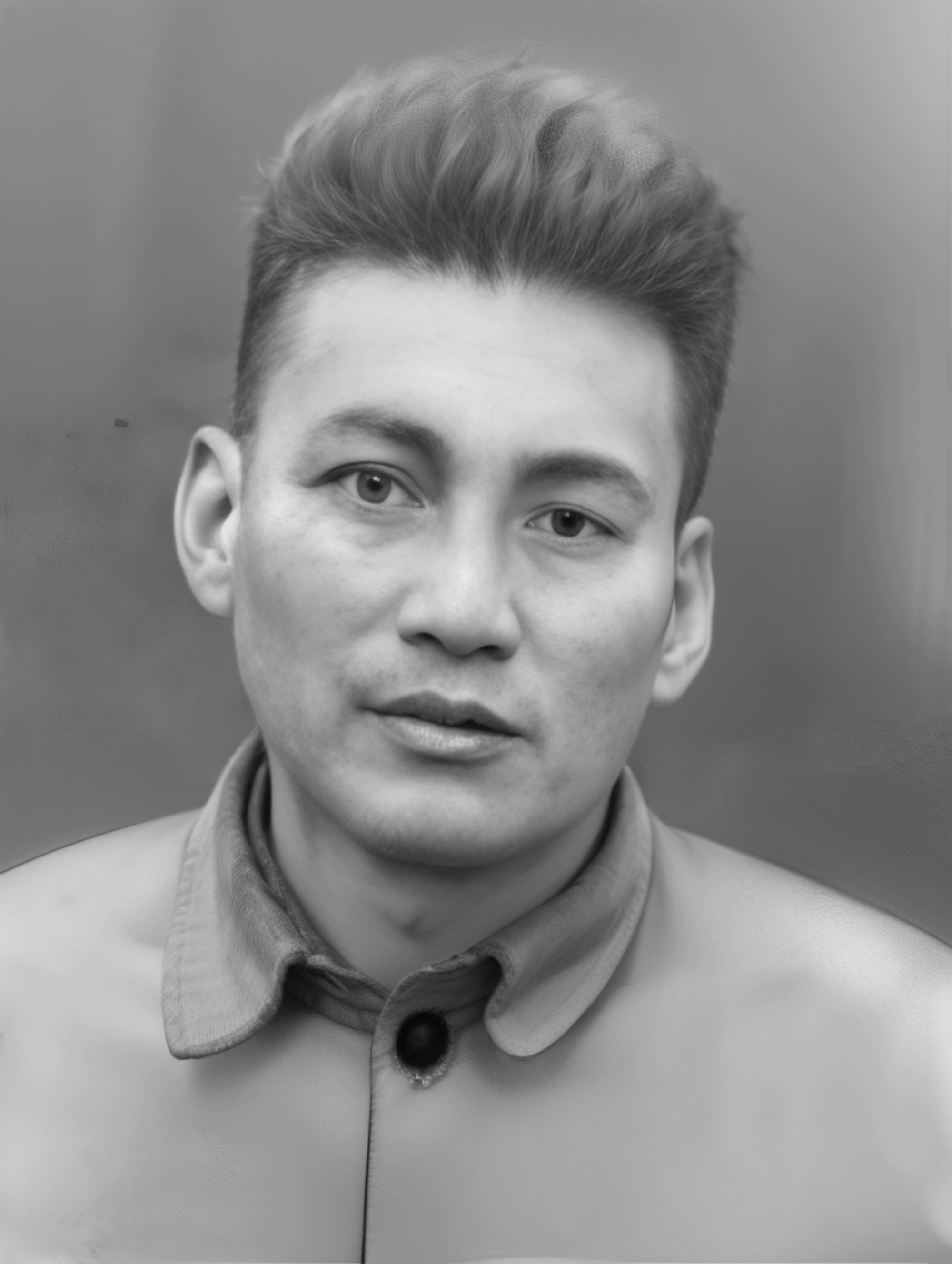 修复后的莫苏照片.jpg
