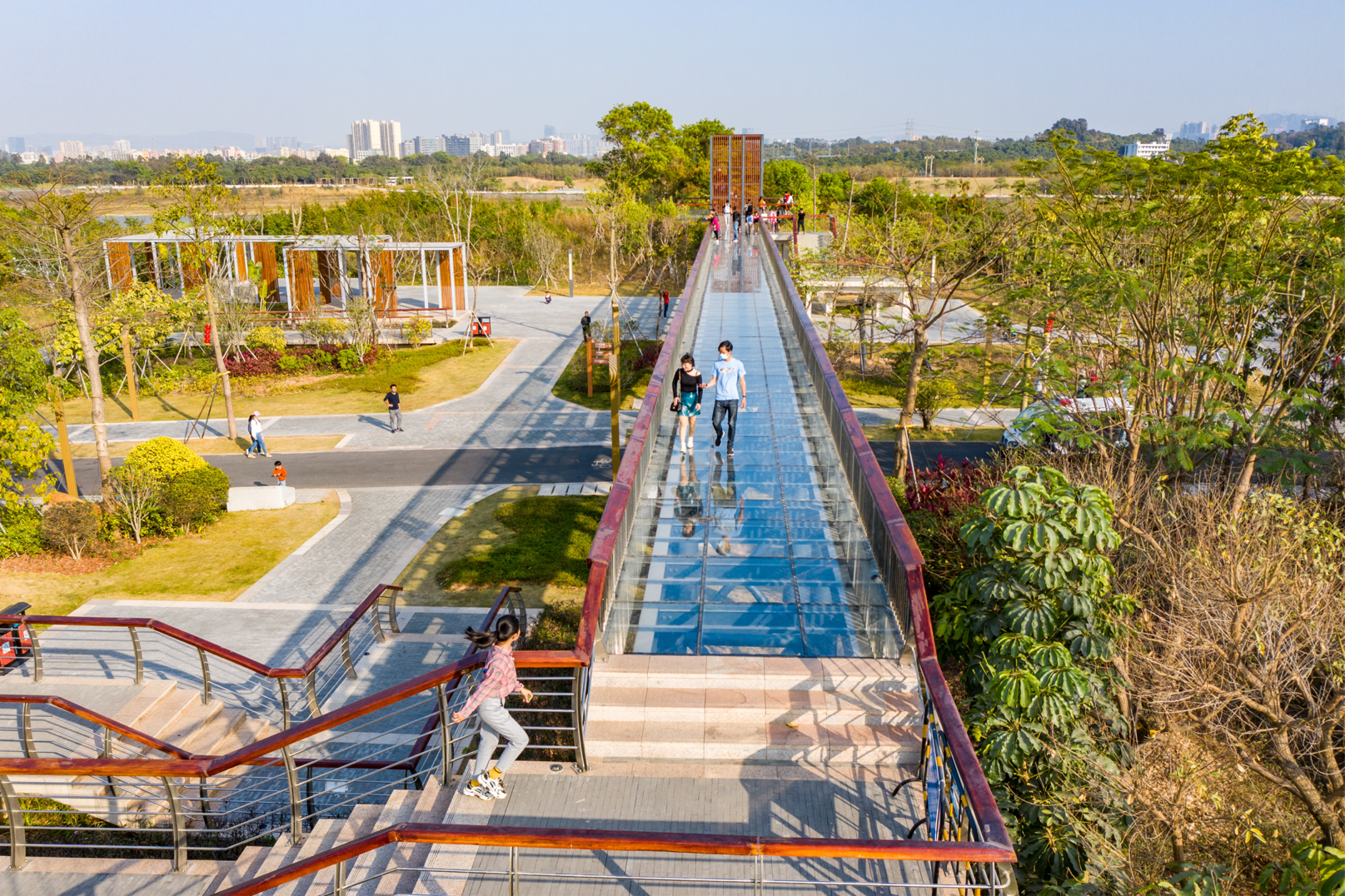 立足新发展阶段,落实新发展理念 奋力开创松岗门户区高质量发展新局面